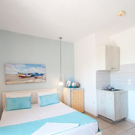 Angelos Studios Vromolimnos 客房 照片